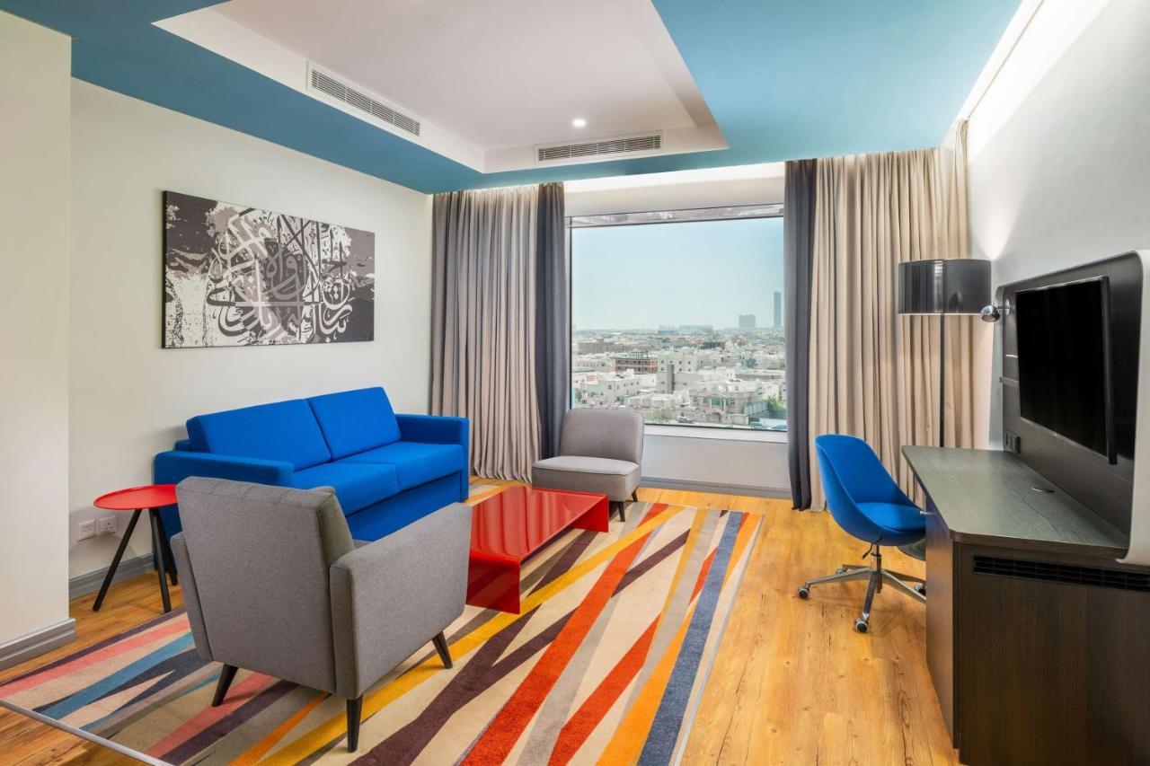 Park Inn By Radisson Jeddah Madinah Road Exterior foto