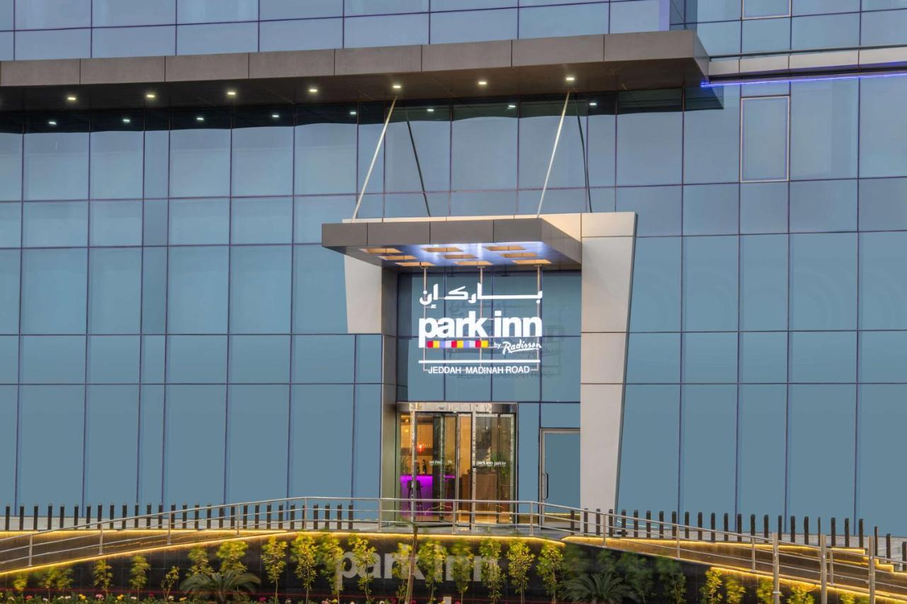 Park Inn By Radisson Jeddah Madinah Road Exterior foto
