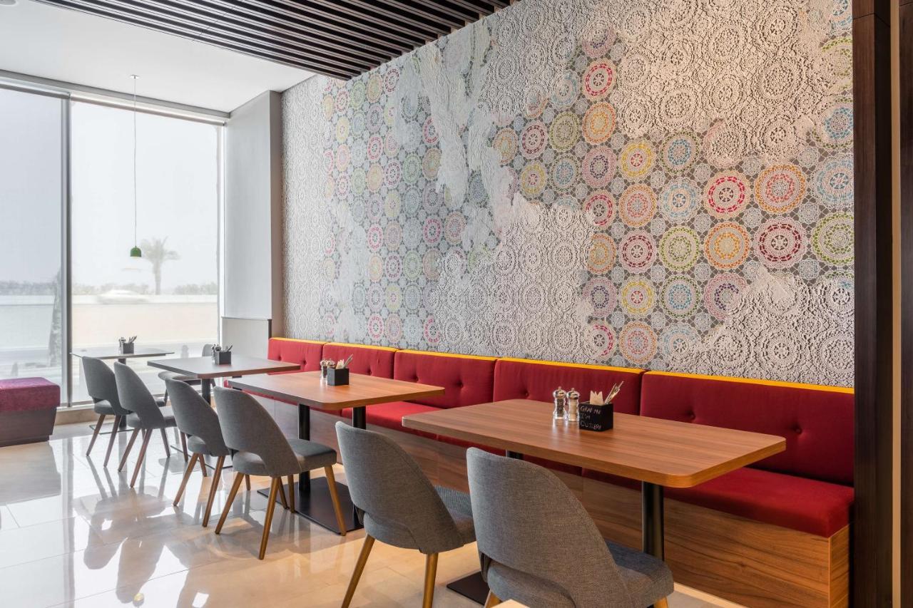 Park Inn By Radisson Jeddah Madinah Road Exterior foto